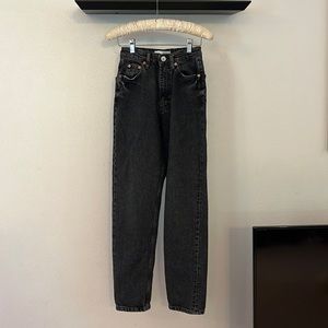 Zara Black Denim 90’s Fit Mom Jeans Size 32